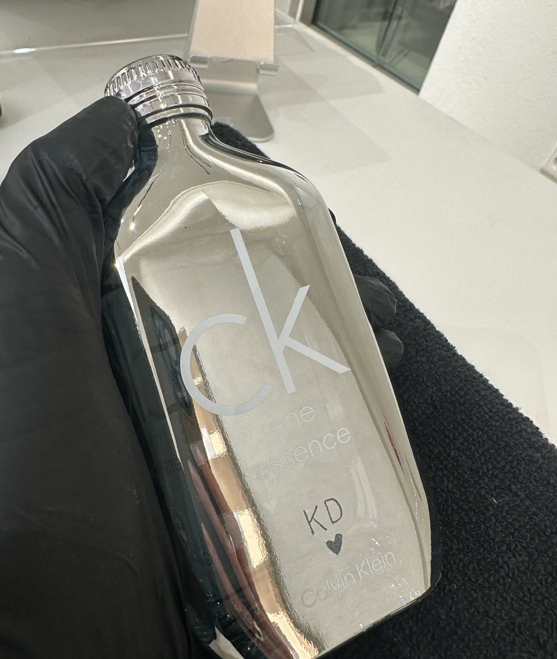 Personalisierte Handgravur on-site, gravieren von Hand