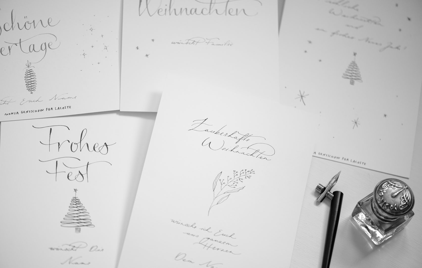 handgeschriebene Karten mit Zitaten und Spruechen