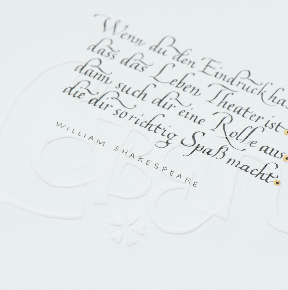 Handgeschriebene Briefe mit Vergoldung mit echtem Blattgold und Prägung, Embossing, personalisierte Kalligraphie, Italic Calligraphy